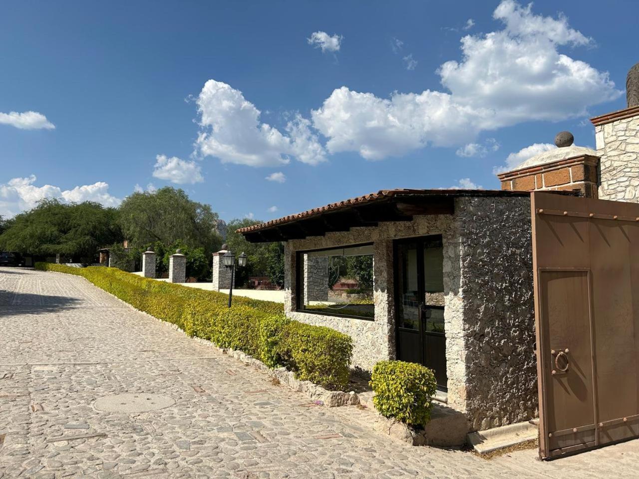 Cabanas, Suites Y Habitaciones Rancho San Jorge Bernal Exterior photo